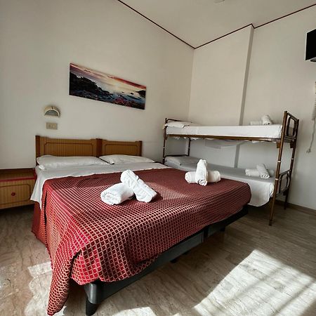 Hotel Anny Rimini Esterno foto