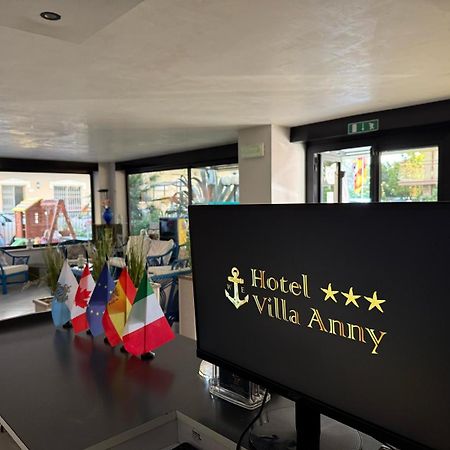 Hotel Anny Rimini Esterno foto
