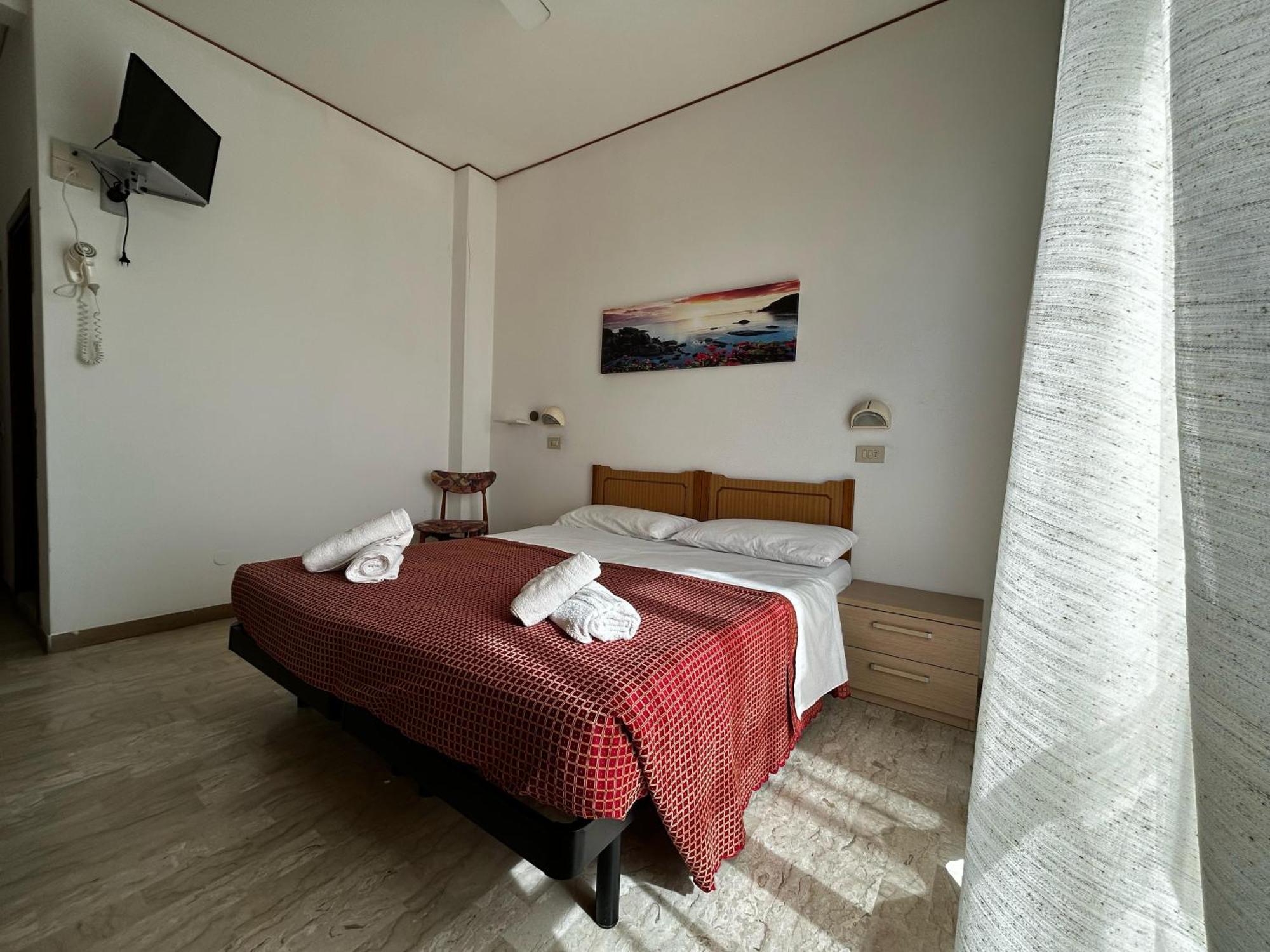 Hotel Anny Rimini Esterno foto