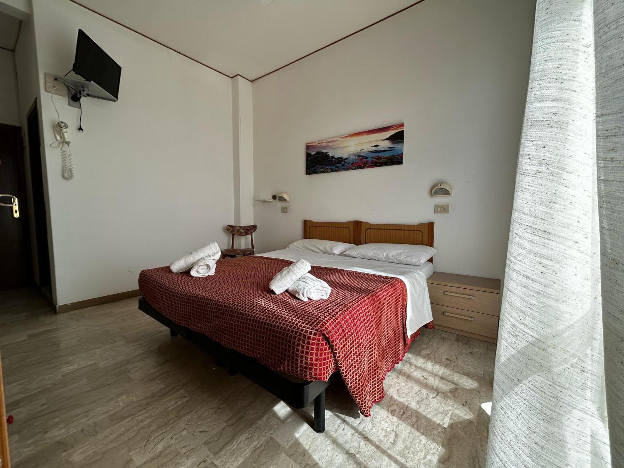 Hotel Anny Rimini Esterno foto