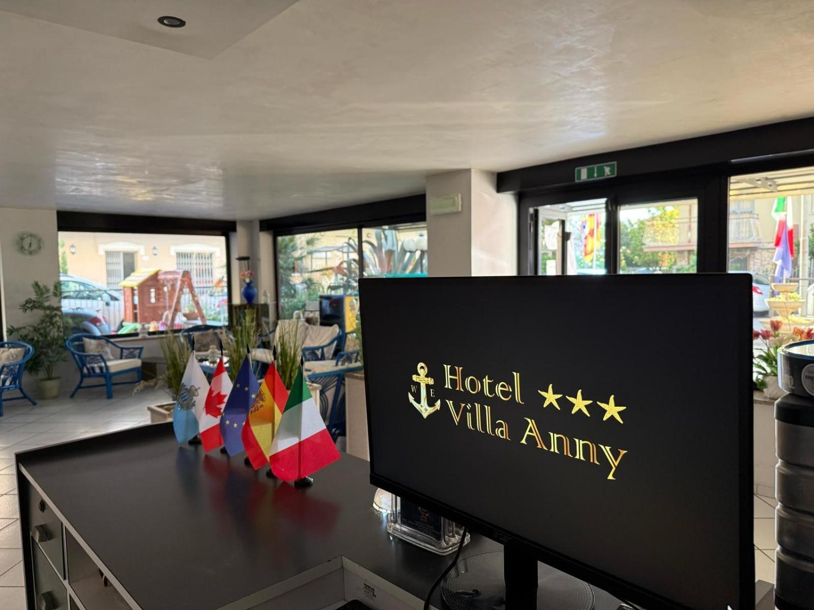 Hotel Anny Rimini Esterno foto