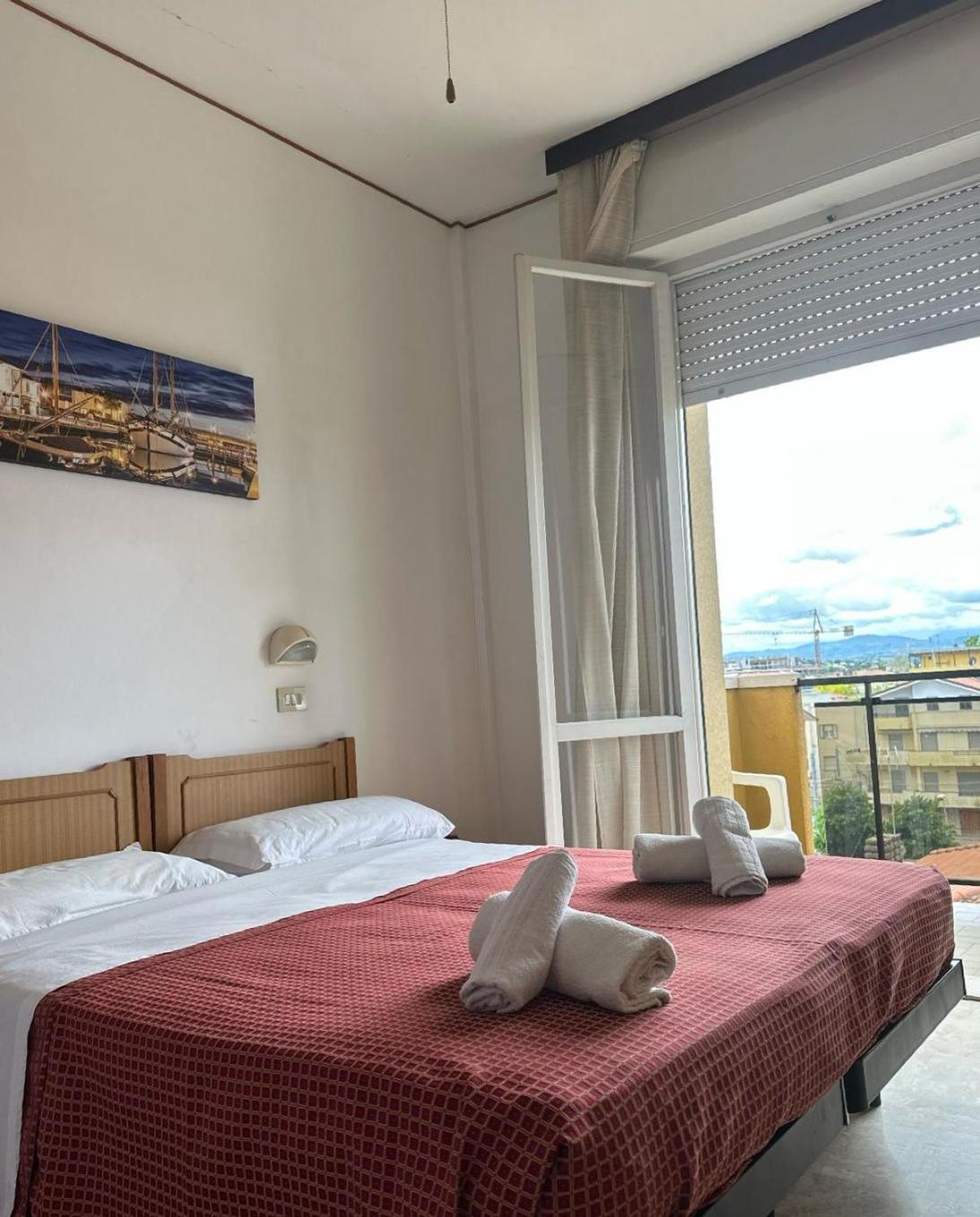 Hotel Anny Rimini Esterno foto