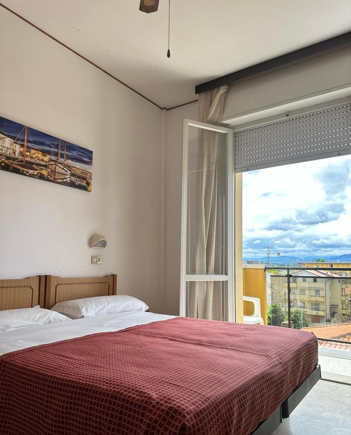 Hotel Anny Rimini Esterno foto