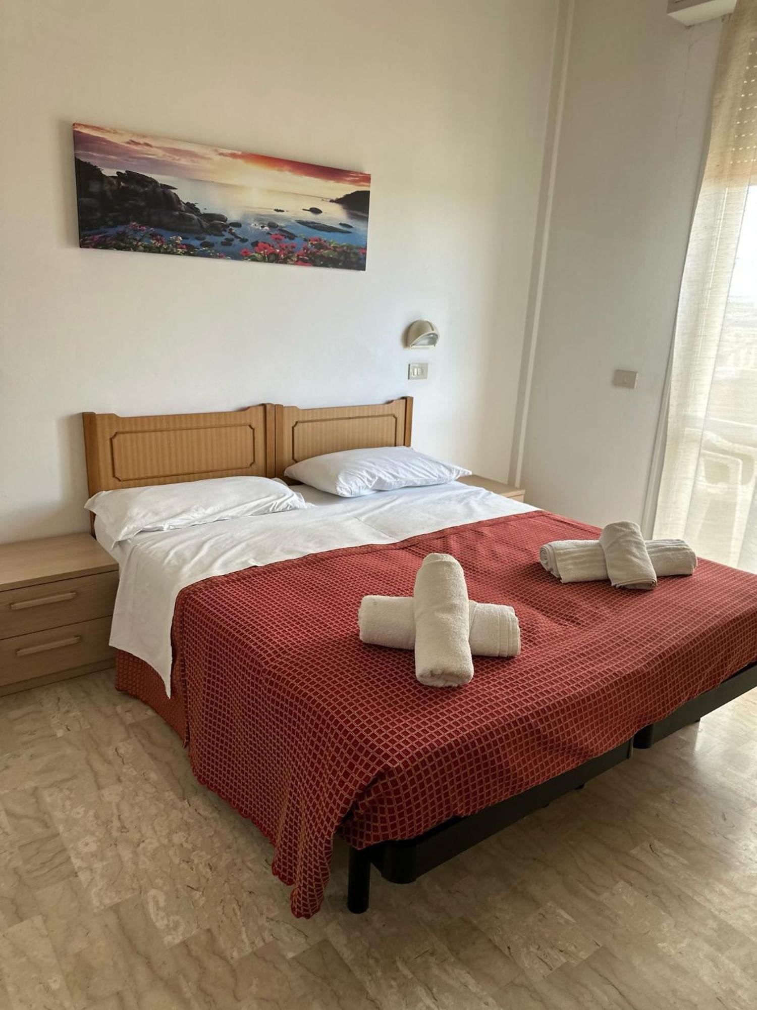 Hotel Anny Rimini Esterno foto